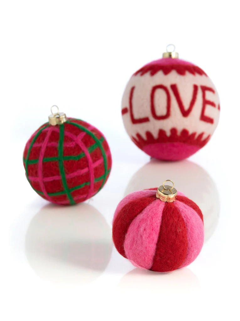Shiraleah "Love" Assorted 3 Ornaments