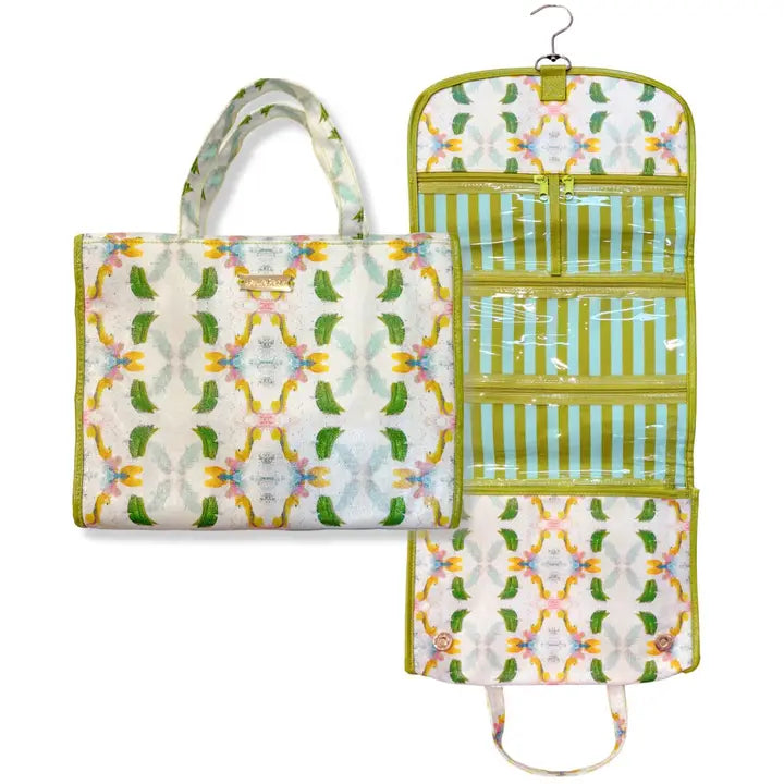 Dogwood Hanging Travel Case