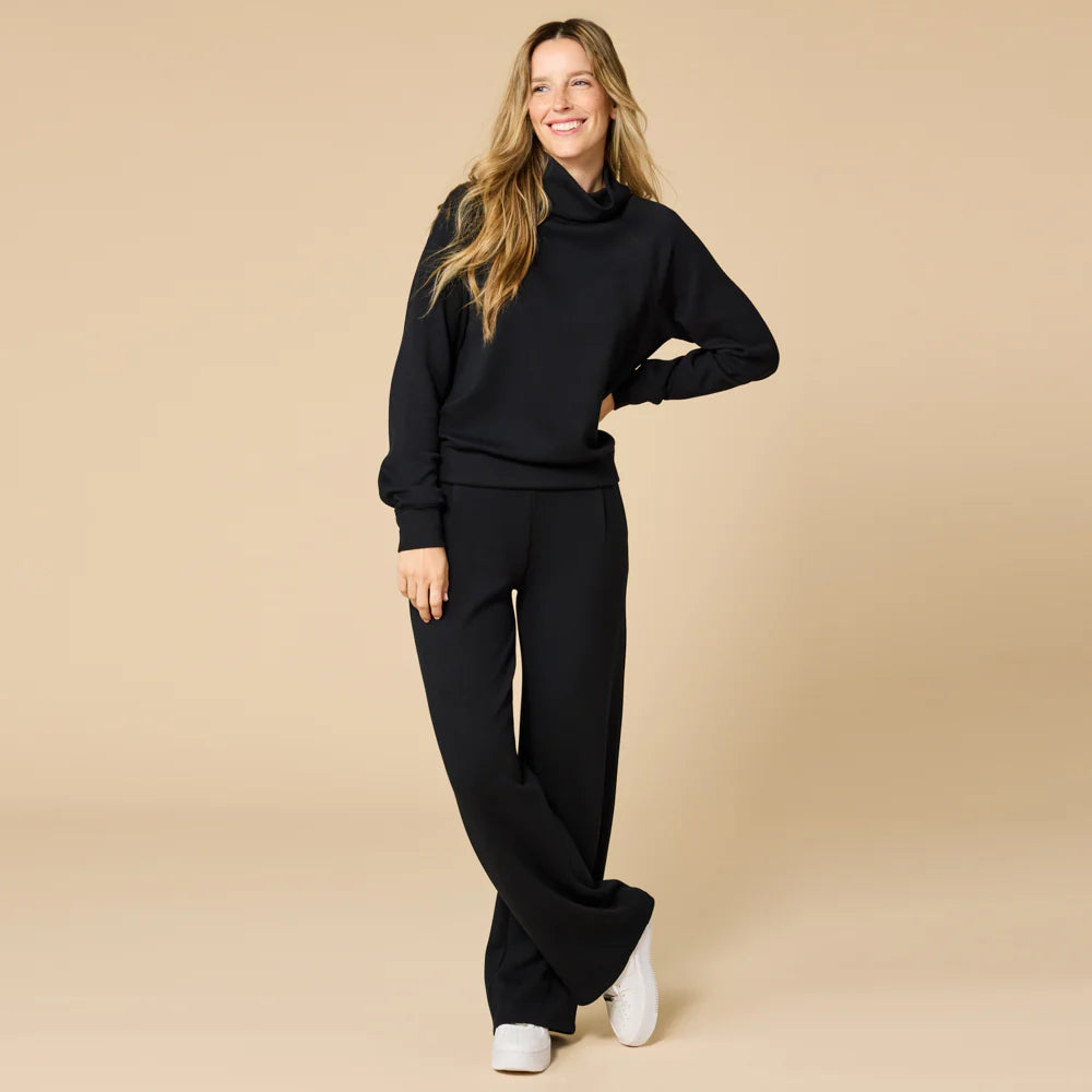 DreamTech Mock Neck with Pleated Pant