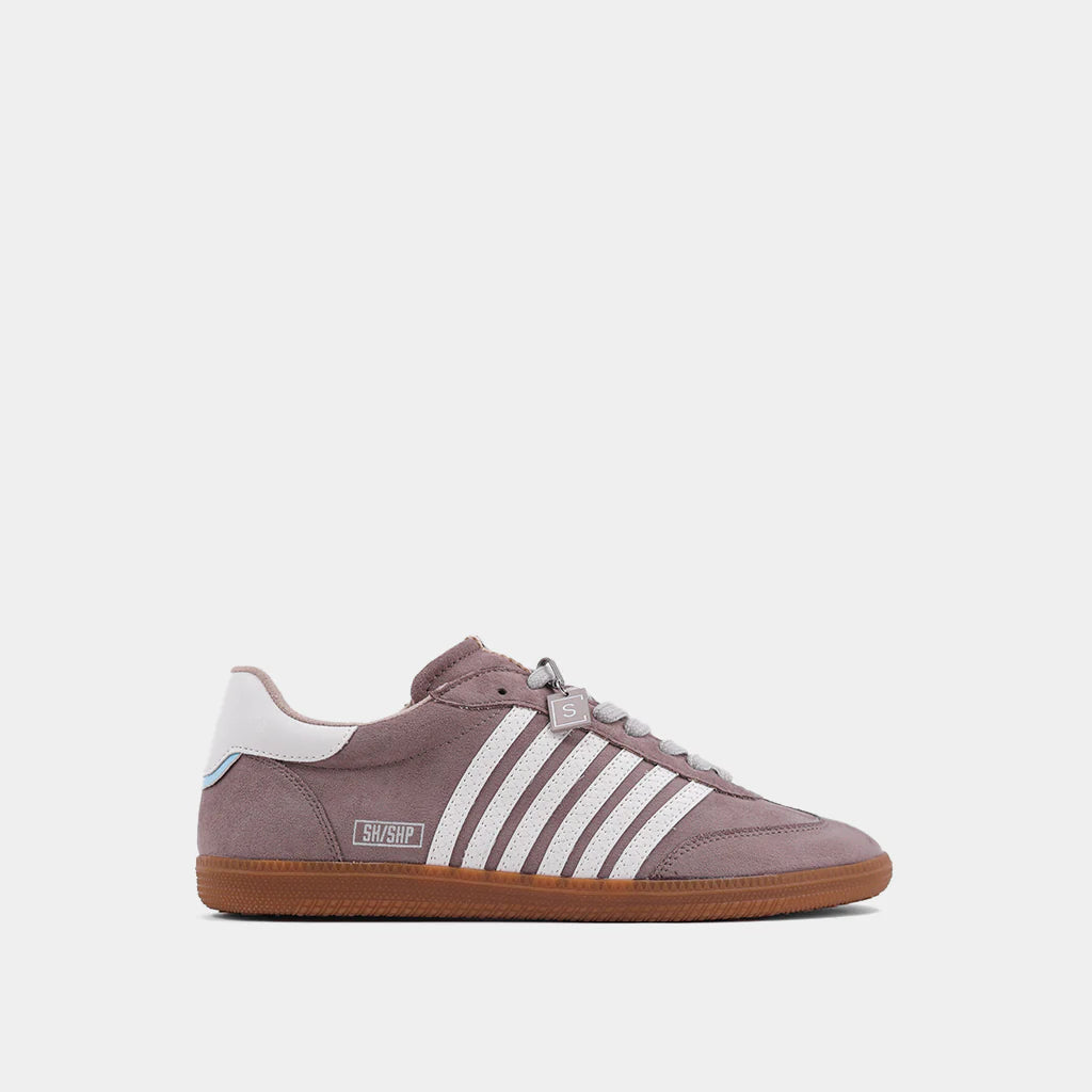 Stevie Sneaker