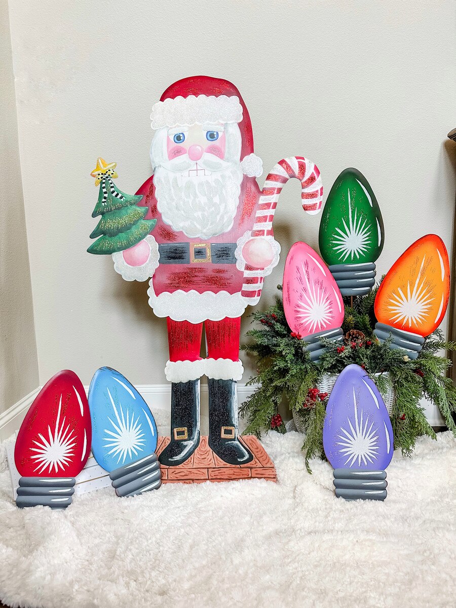 Merry & Bright Bulbs Medium