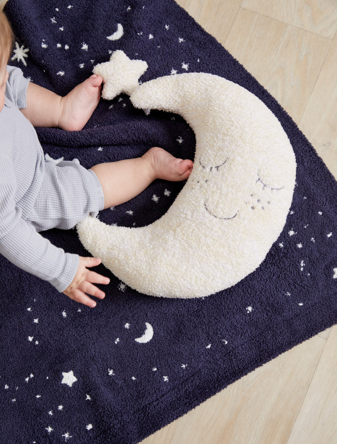 Barefoot Dreams CozyChic Moon Buddie