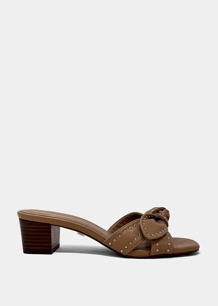 Guinevere Heel