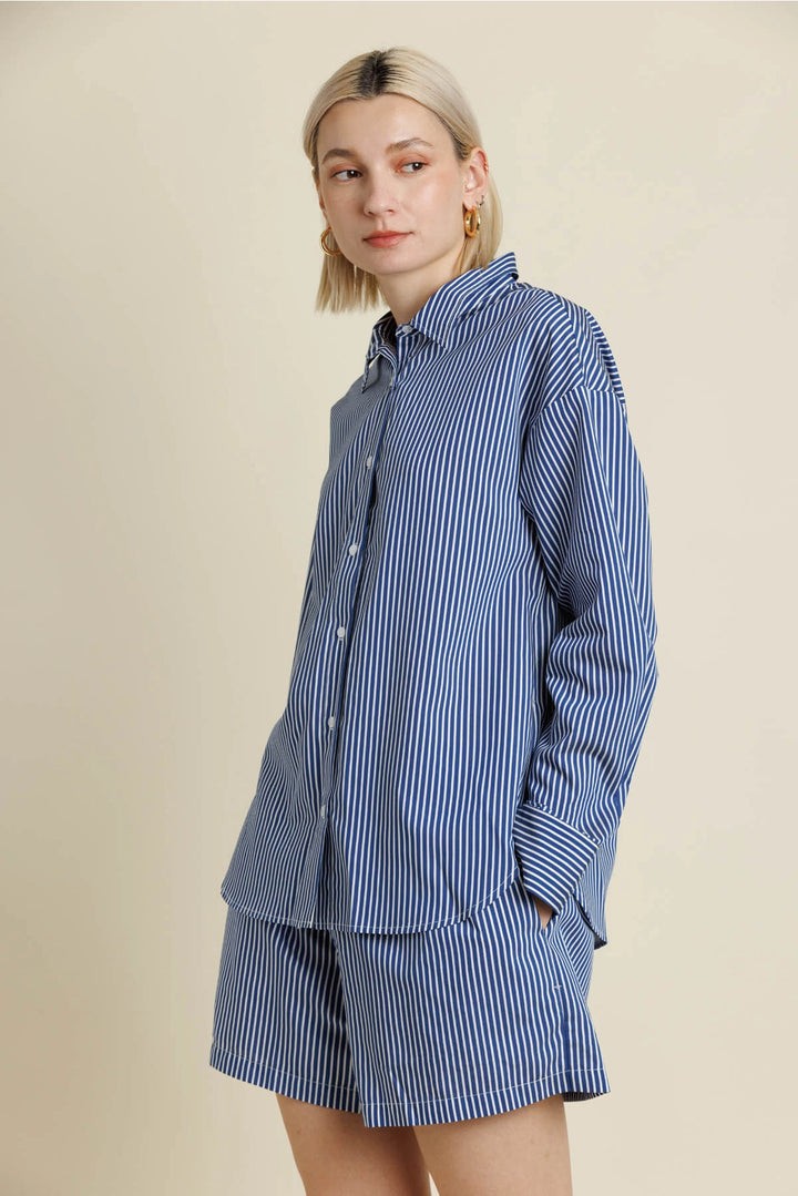 STRIPED BUTTON UP SHIRT