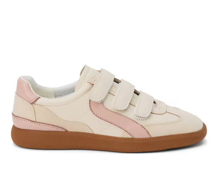 Lizzie Sneaker