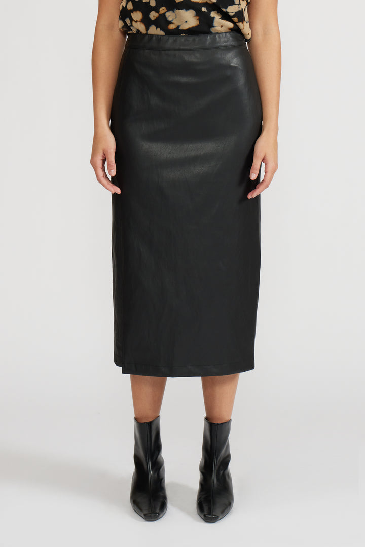 SK4407 CADE FAUX LEATHER SKIRT