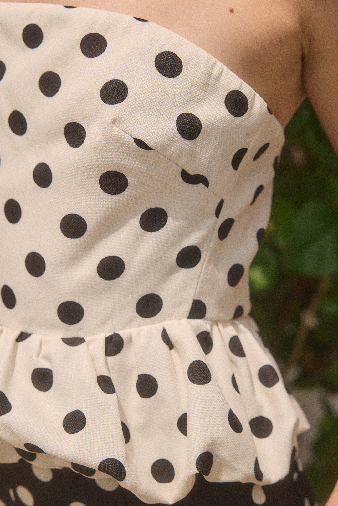 T4918 ARIANA STRAPLESS TOP