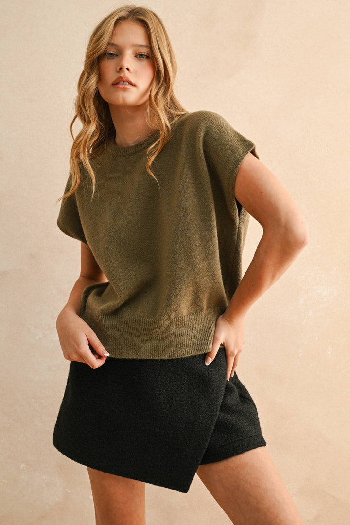 Loose Fit Short Sleeve Sweater Top