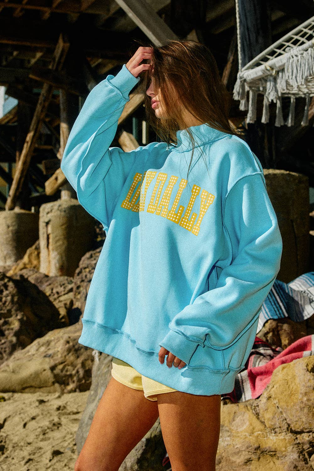 DILLY DALLY Reversible Mockneck Sweatshirt