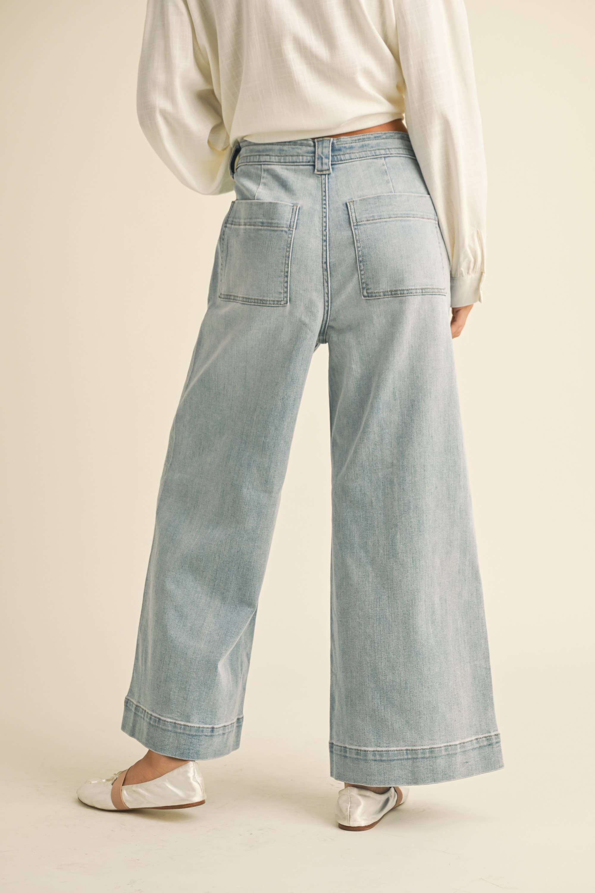 【YOURNUS】Mosco Washing Denim Padding YOURNUS】Mosco Washing Denim Padding Denim Mid Waist Washed