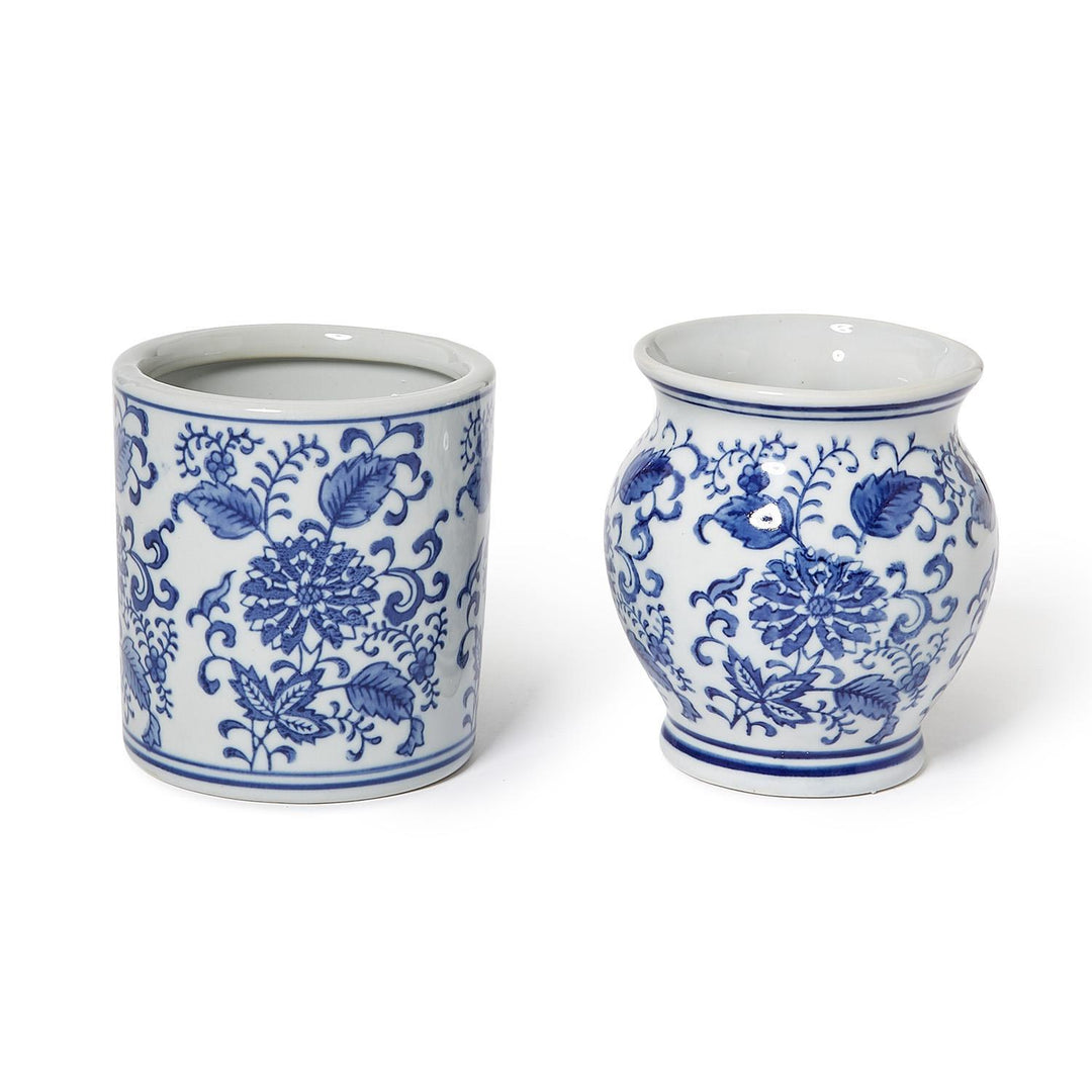 Chinoiserie Hand-Painted Blue and White 4" Vase