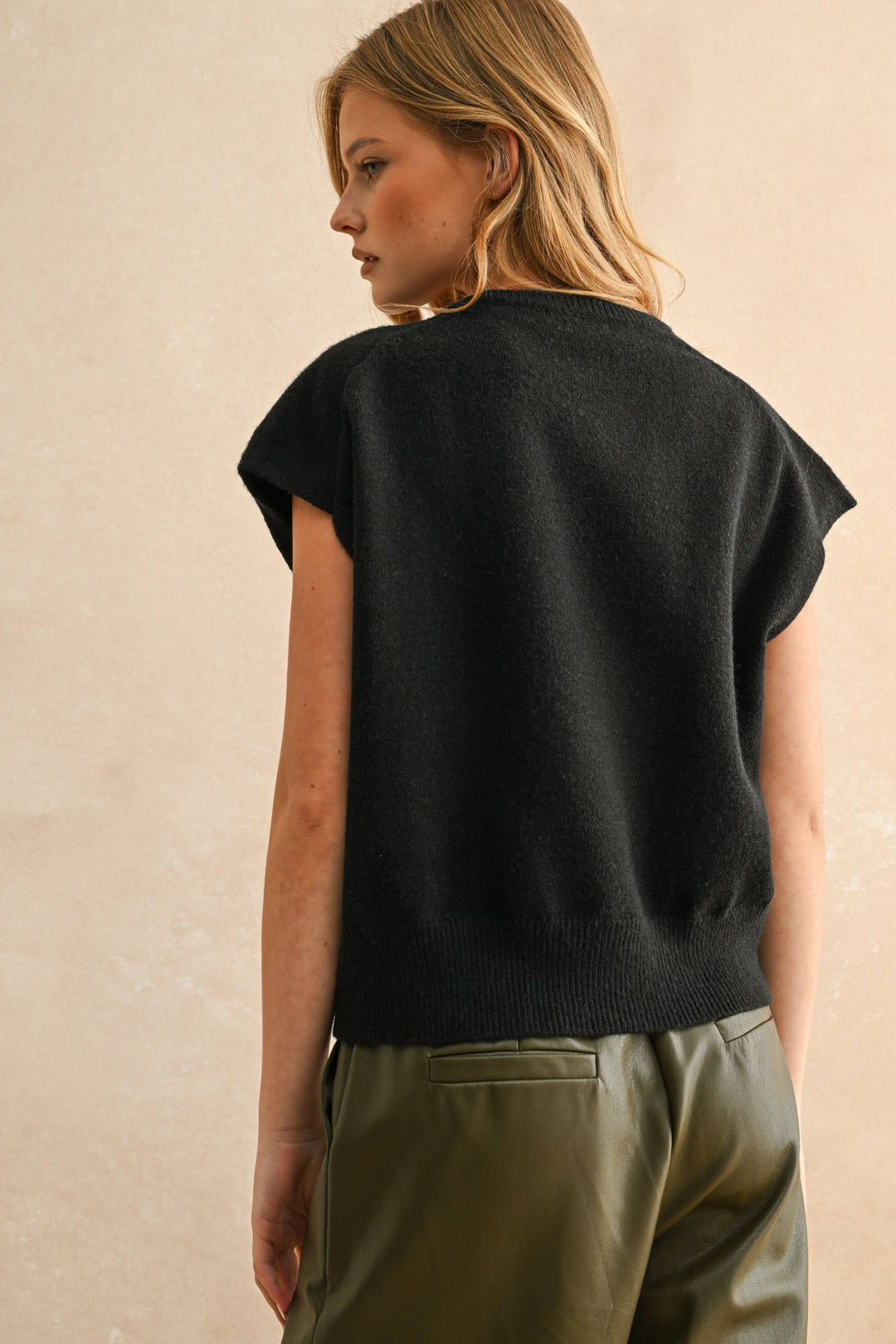 Loose Fit Short Sleeve Sweater Top