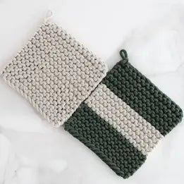 White Middle Stripe Pot Holder Set