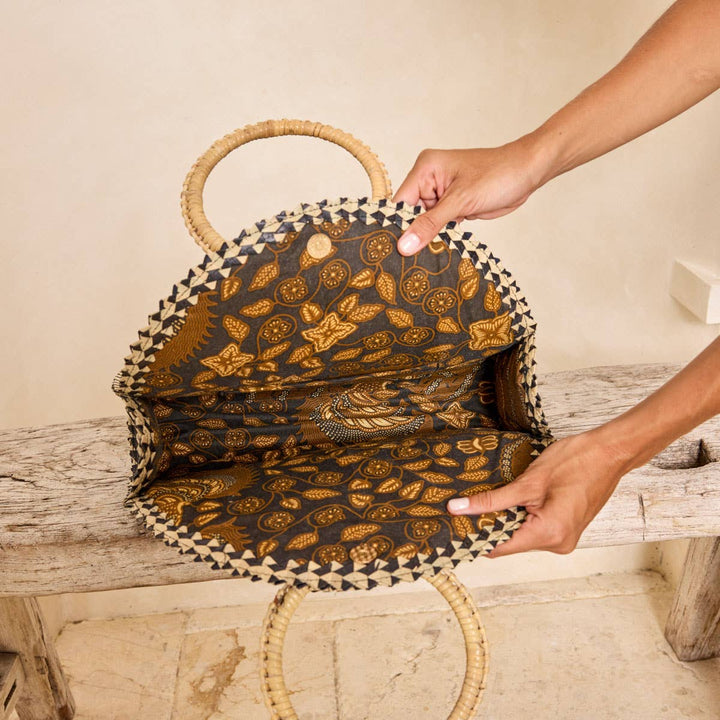 Palm Leaf Handbag Foldover w Round Handle
