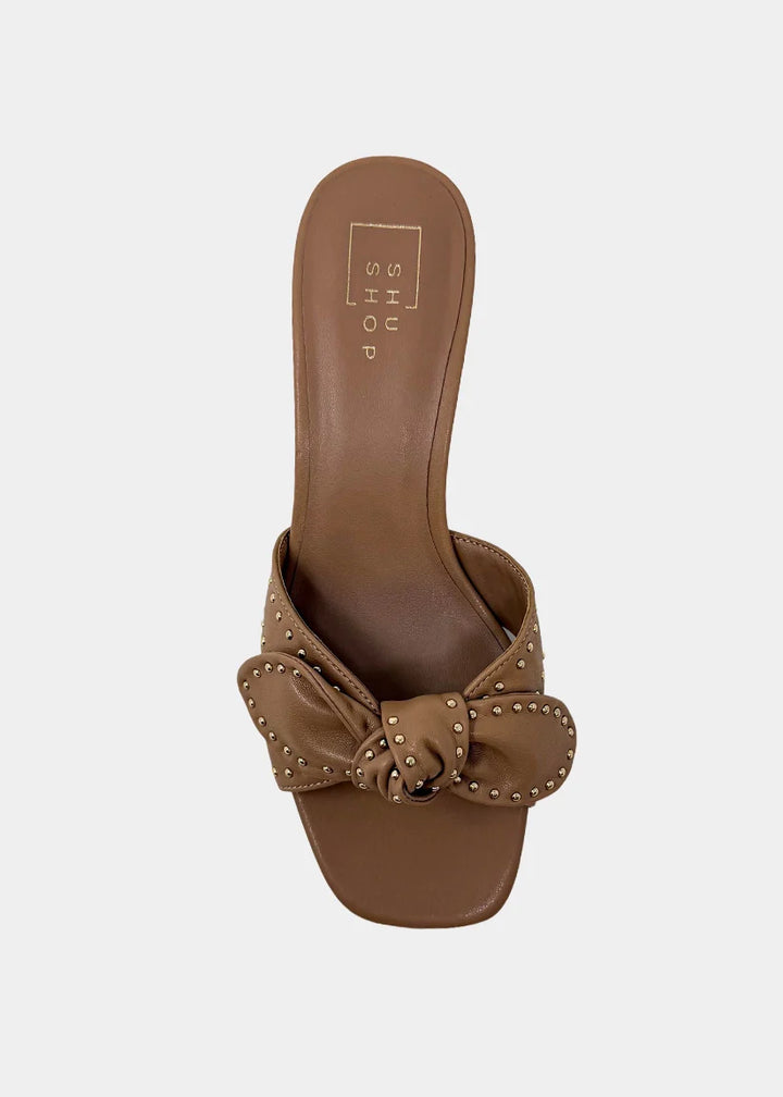 Guinevere Heel