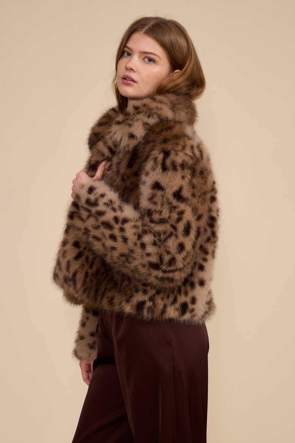 C5724 CHERRY FAUX FUR JACKET