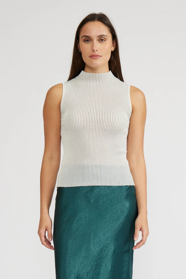 Hilty Mockneck Top