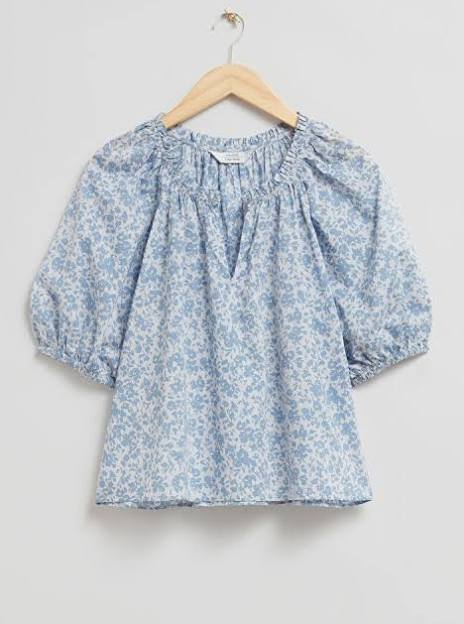 White and Blue vintage print puff sleeve Top