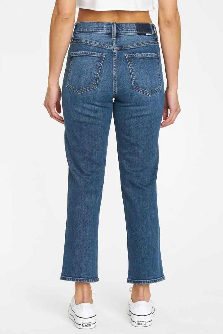 Straight Up High Rise Jean in A Plus