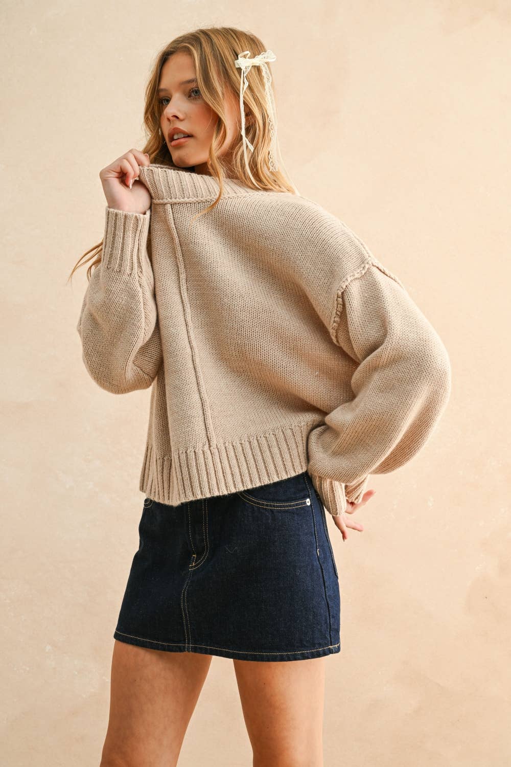 Paneled & Slit Detail Sweater Top