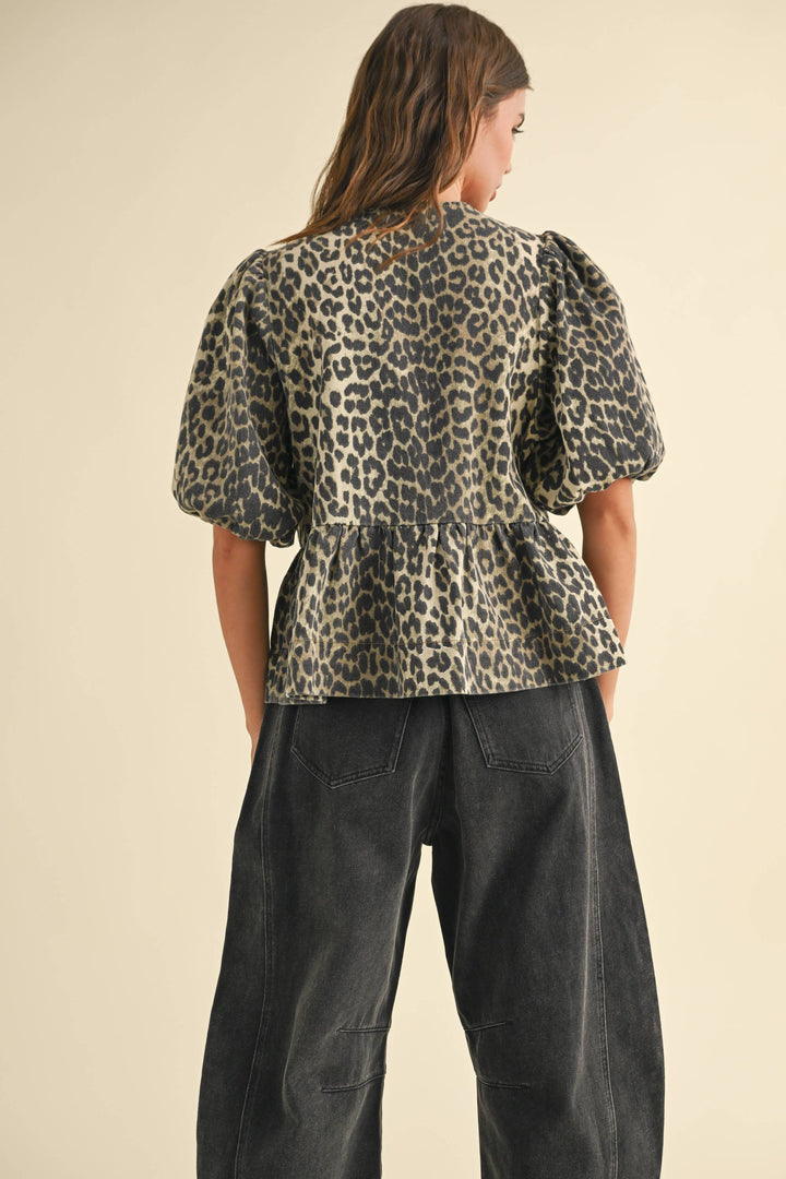 Leopardprint Tied In Front Blouse