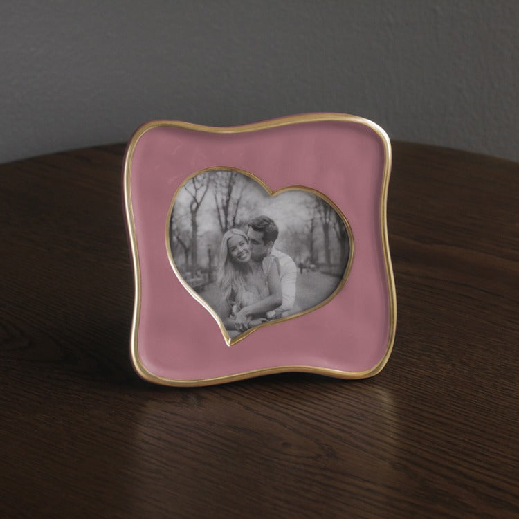 FRAME Encanto Curved Heart 5 x 5 (Pink)