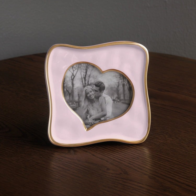 FRAME Encanto Curved Heart 5 x 5 (Camellia)
