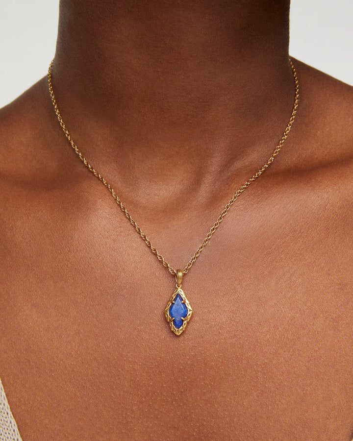 Adeline Vintage Short Pendant Necklace