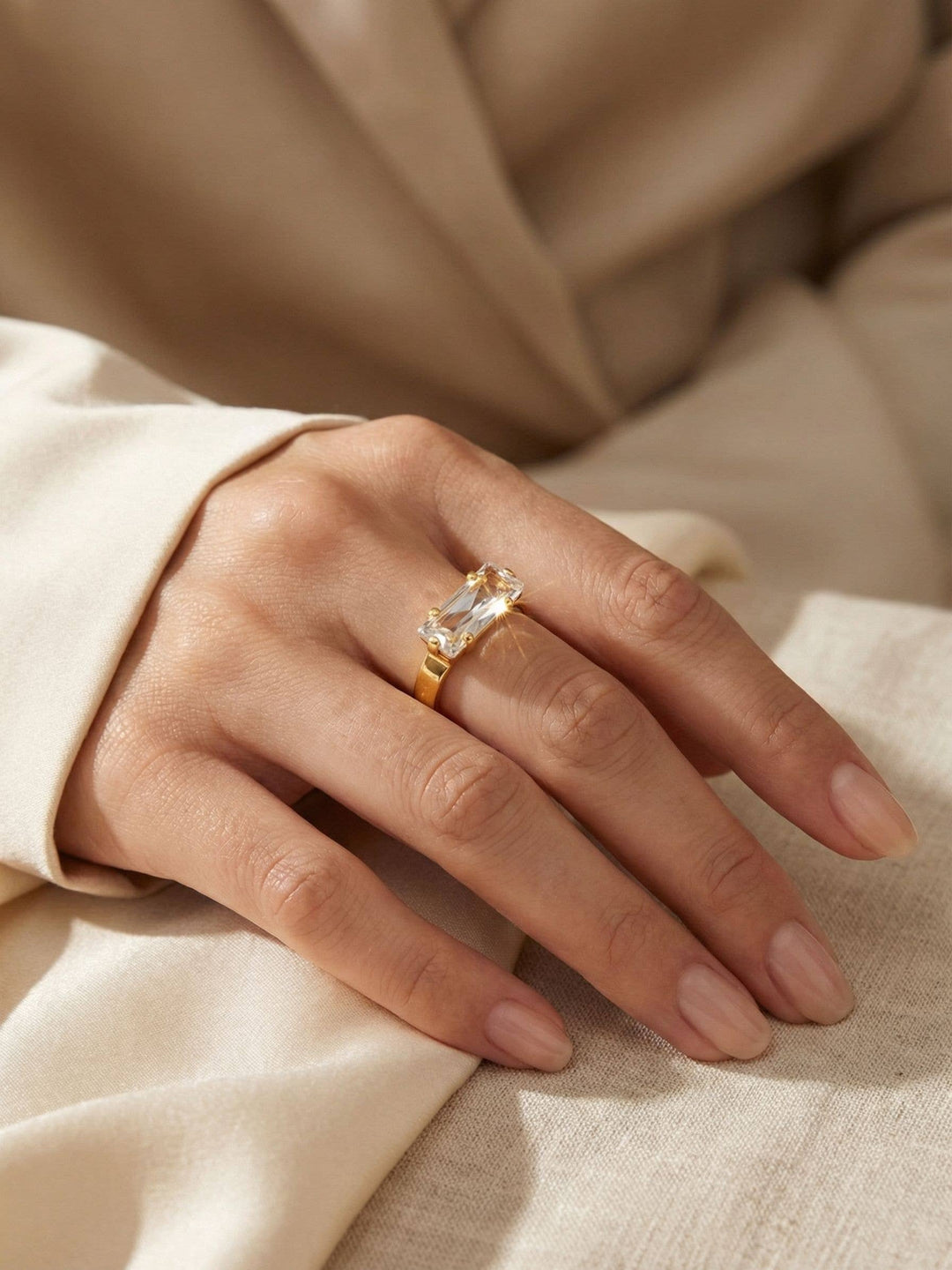 Bindi Band Ring - RFS2BGCRY