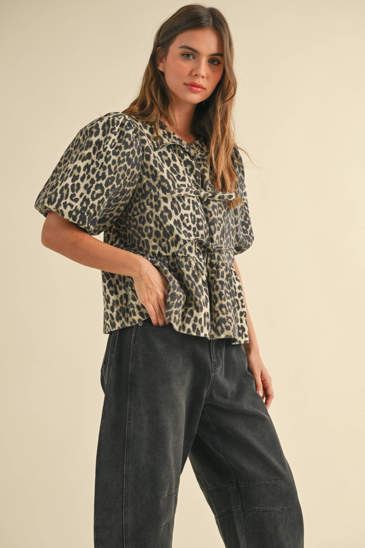 Leopardprint Tied In Front Blouse