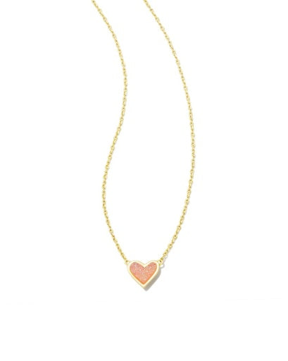 Framed Ari Heart Short Pendant Necklace