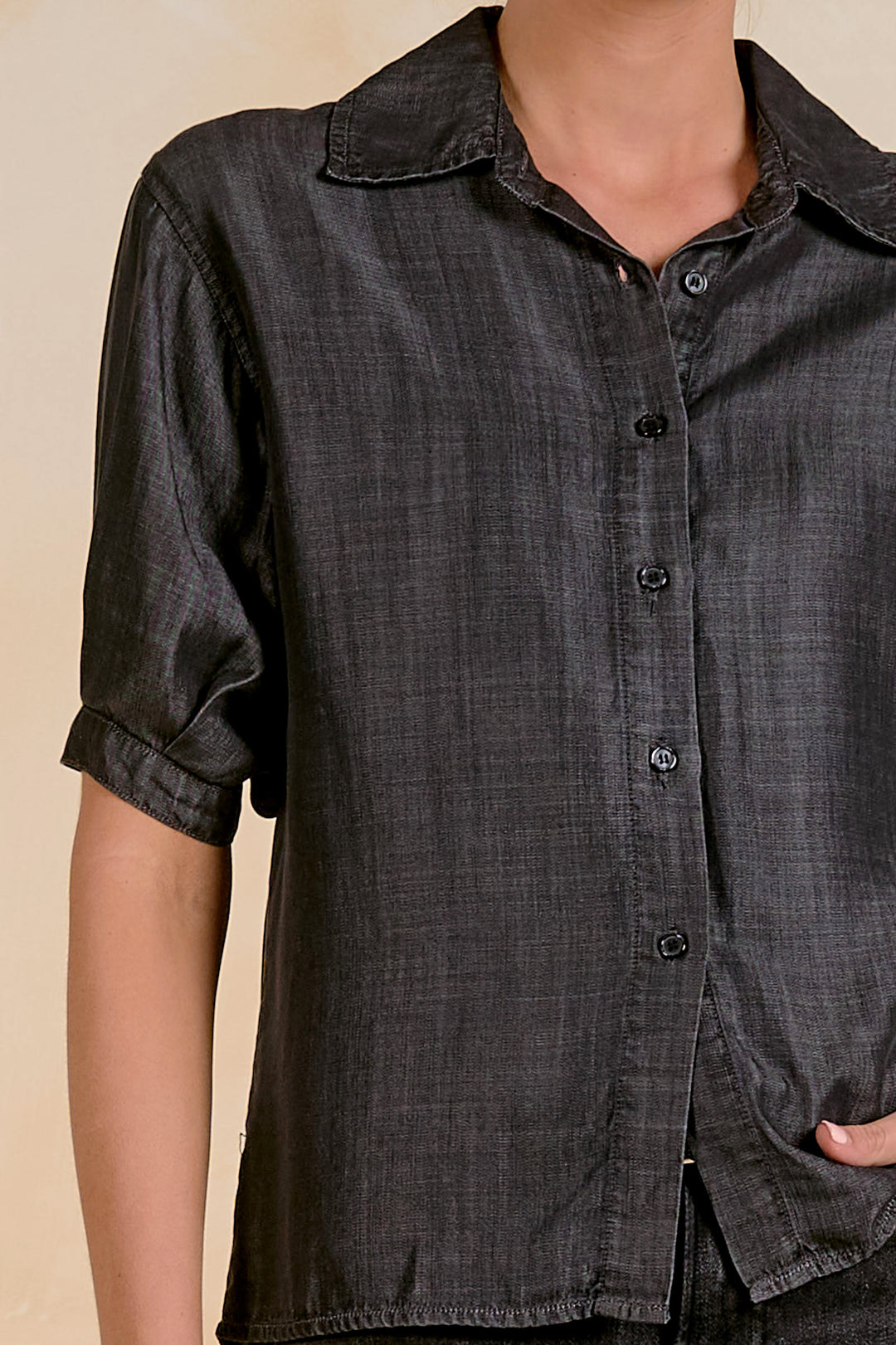 Elan 3/4 Sleeve Button Down - Black Wash