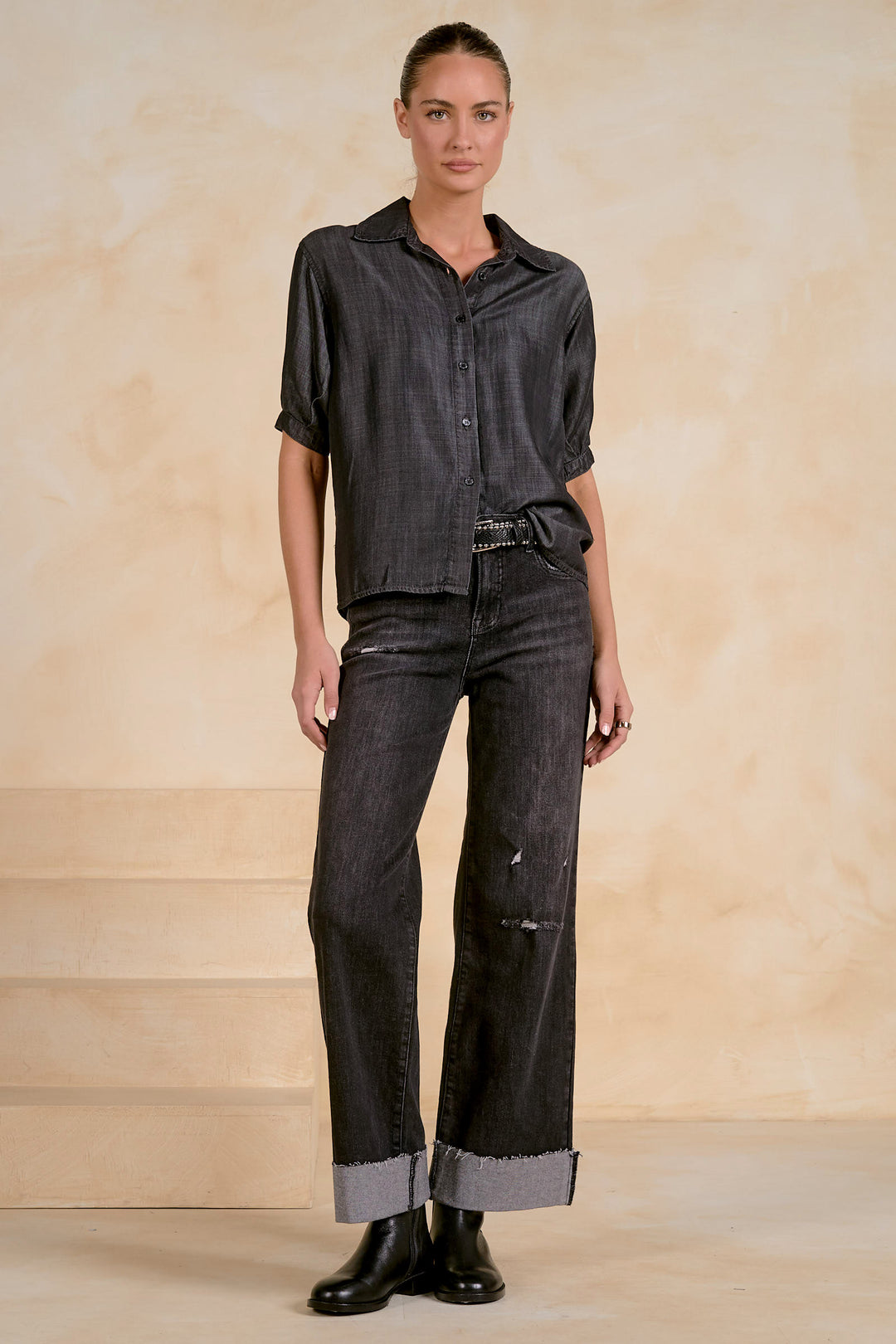 Elan 3/4 Sleeve Button Down - Black Wash