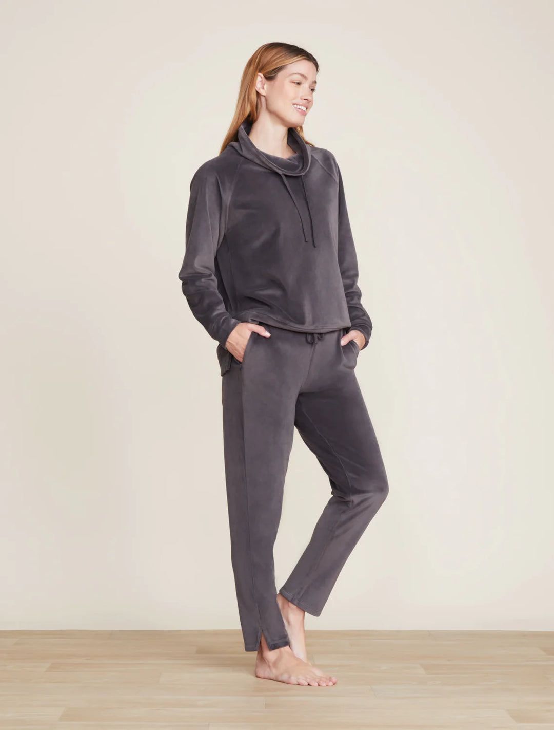 LuxeChic Skinny Pant with Zippers